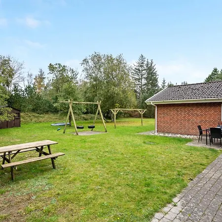 Elika - 900m To The Fjord By Interhome *