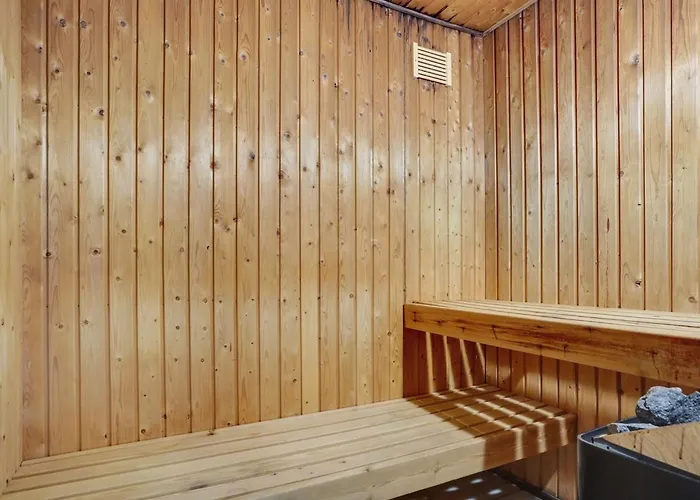 Holiday home Elika - 900m To The Fjord By Interhome *