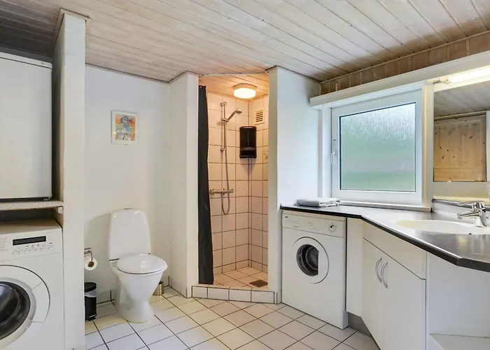 Elika - 900m To The Fjord By Interhome