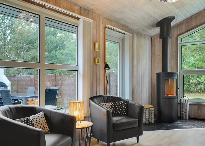 Holiday home Elika - 900m To The Fjord By Interhome Blavand