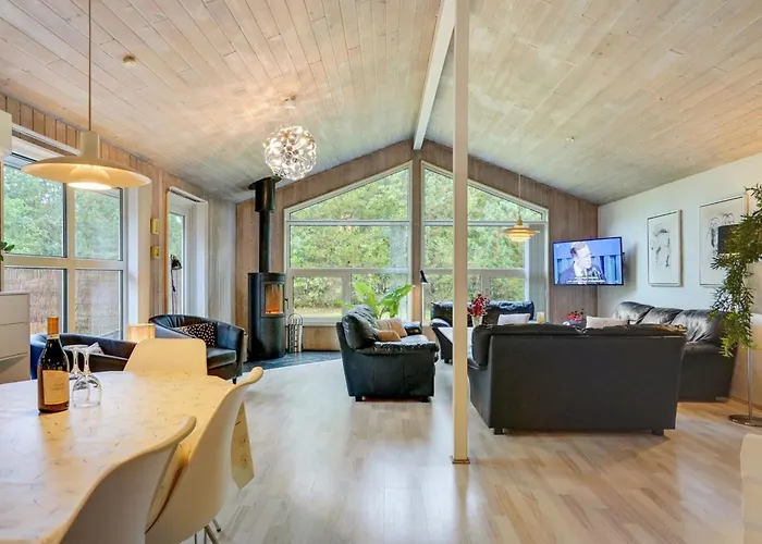 Holiday home Elika - 900m To The Fjord By Interhome *